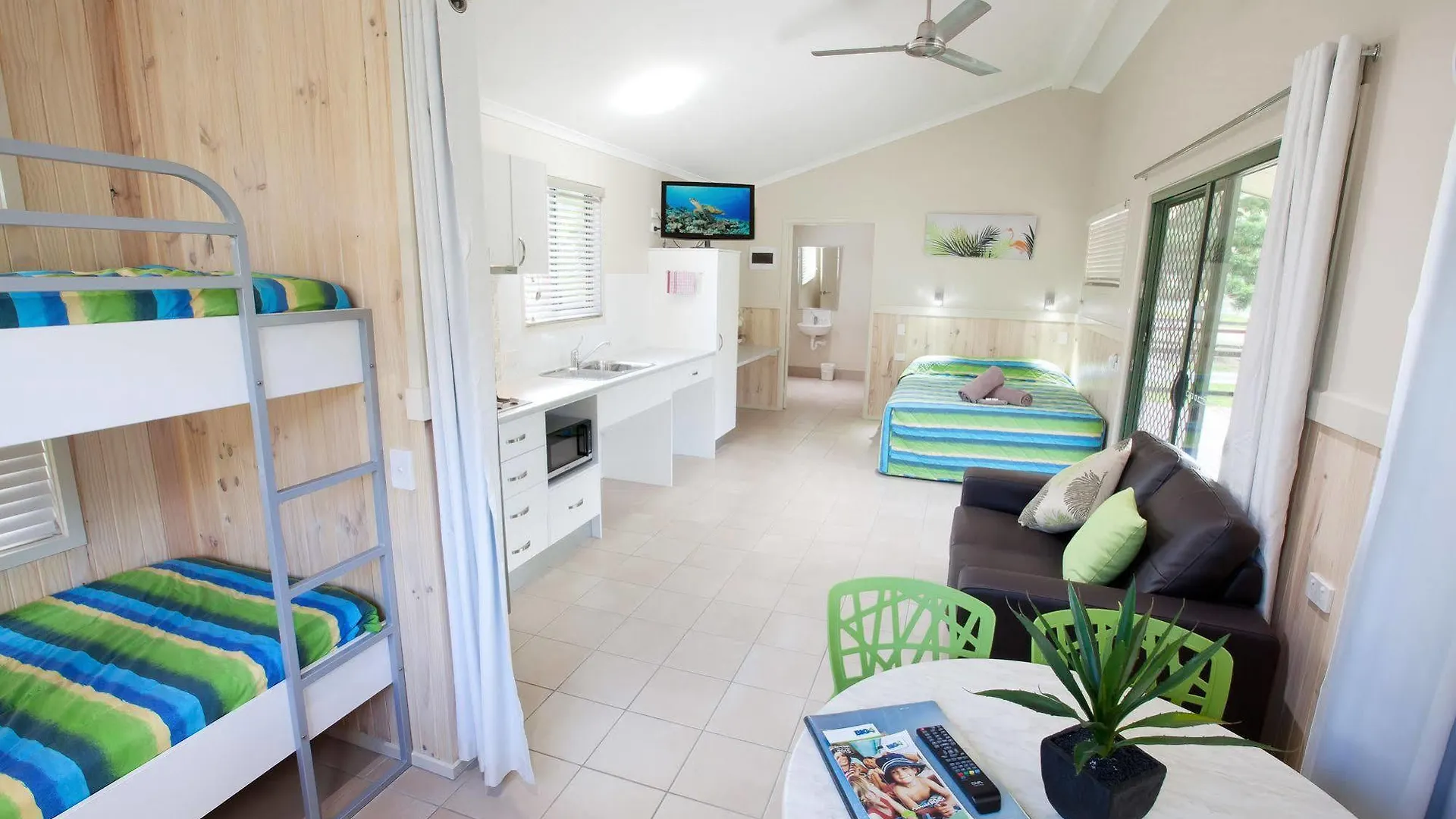 Big4 Cairns Crystal Cascades Holiday Park Hotel